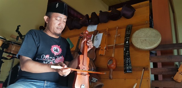 Hasan Ali Mengangkat Musik Tradisional Ternate